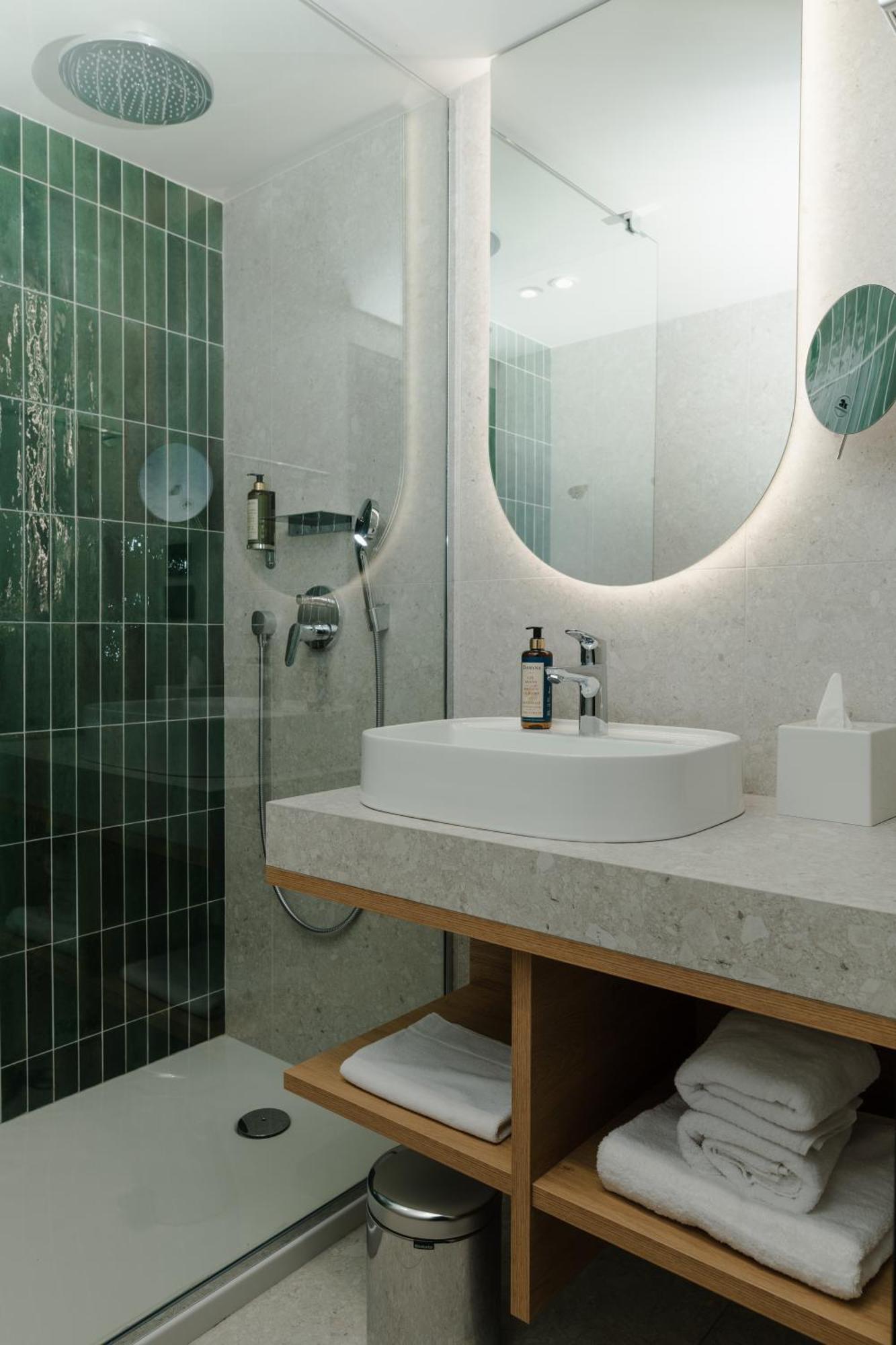 Hotel Parc Du Landreau 莱塞比耶 外观 照片